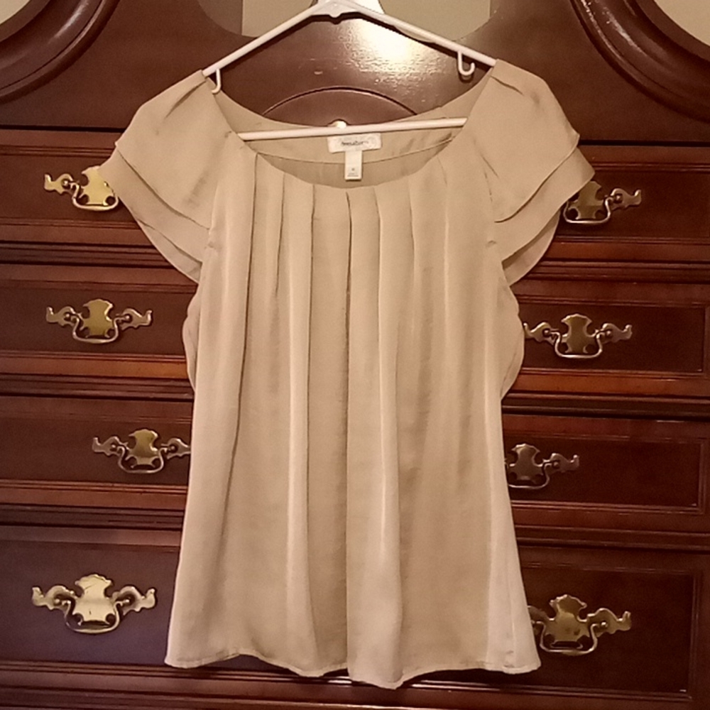 Dressbarn size medium tan blouse